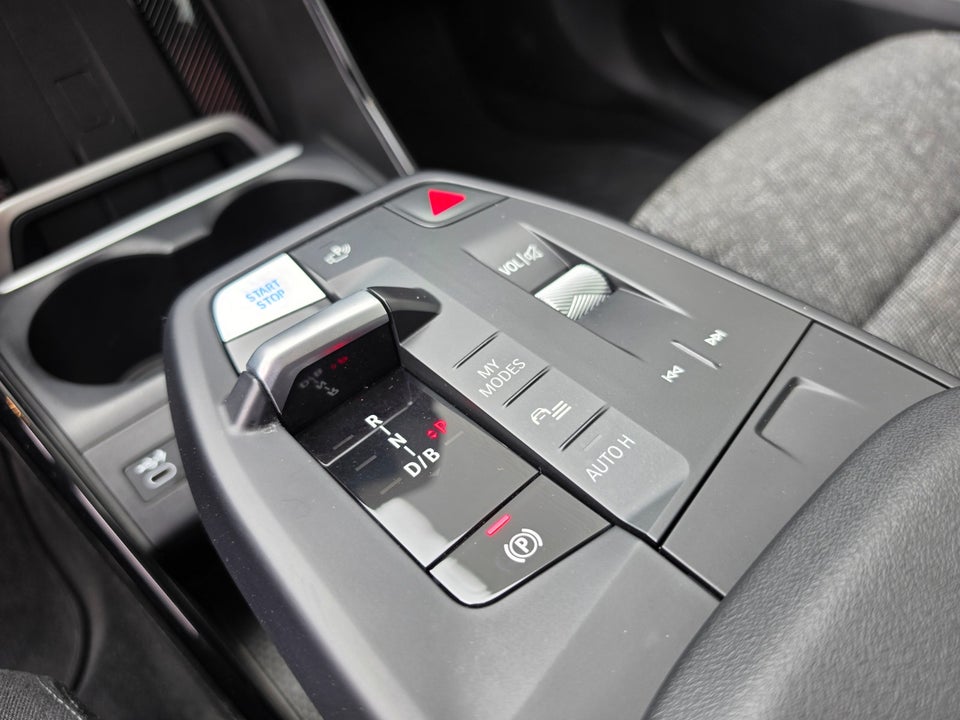 BMW iX1 eDrive20 X-Line 5d