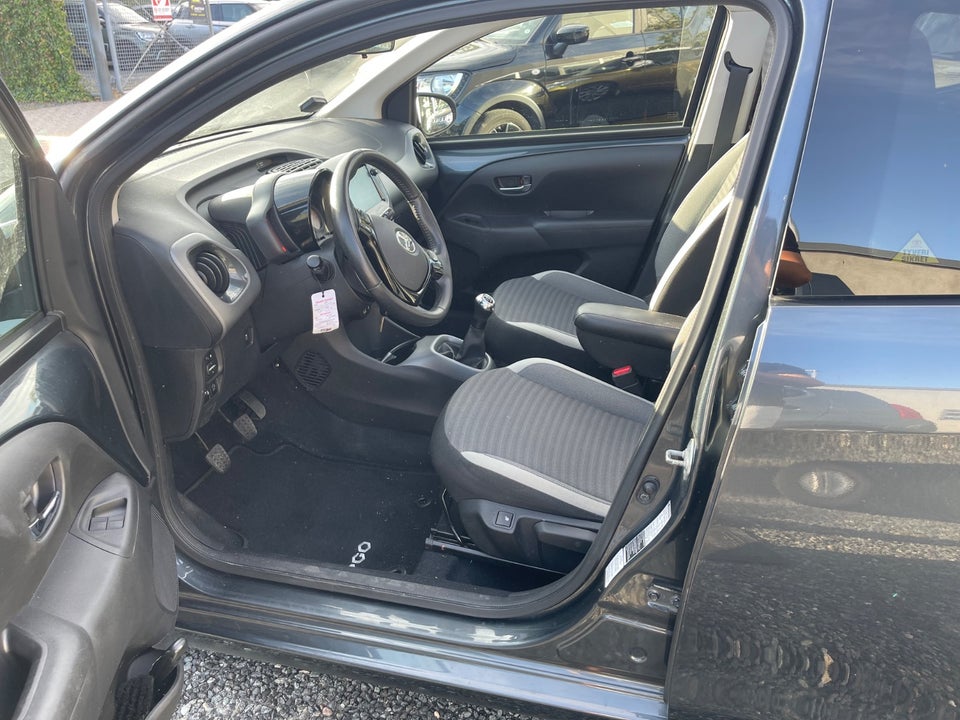 Toyota Aygo 1,0 VVT-i x-sky 5d