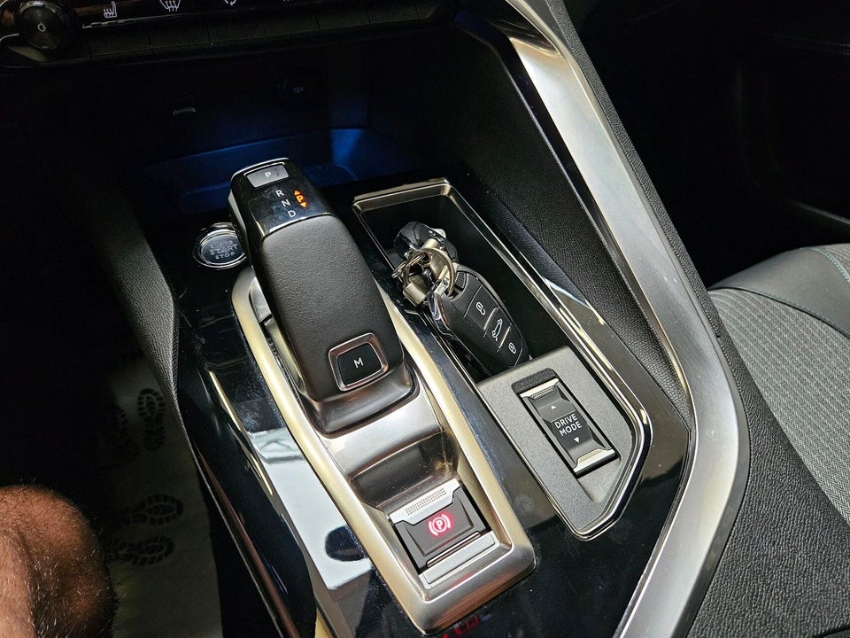 Peugeot 5008 1,5 BlueHDi 130 Allure Pack EAT8 7prs 5d