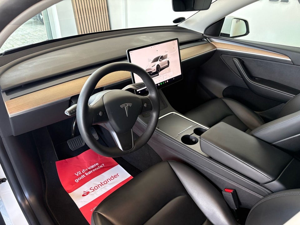Tesla Model Y Long Range AWD 5d