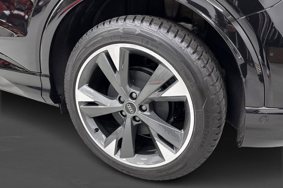 Audi Q4 e-tron 45 S-line Edition 5d