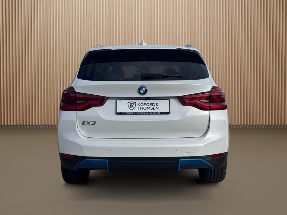 BMW iX3 Charged 5d