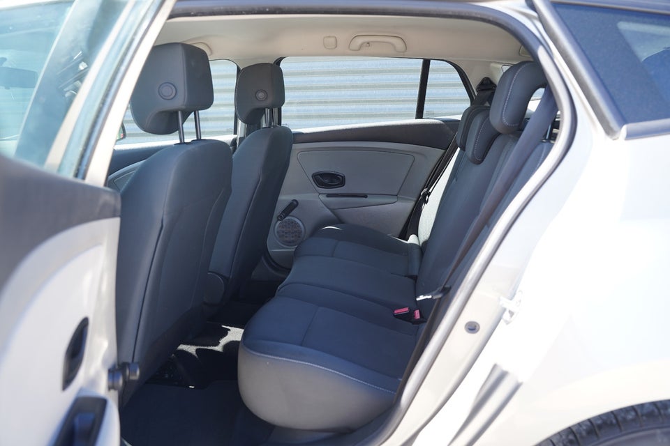 Renault Megane III 1,5 dCi 90 Authentique Sport Tourer 5d