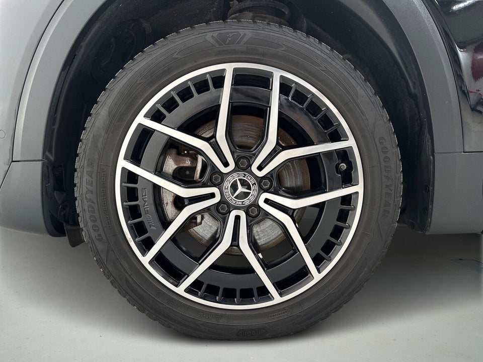 Mercedes EQB250 AMG Line 5d