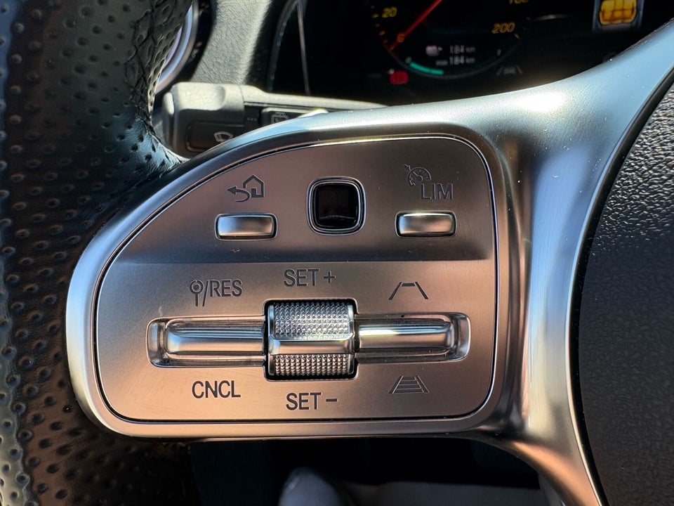 Mercedes EQB250 Electric Art 5d