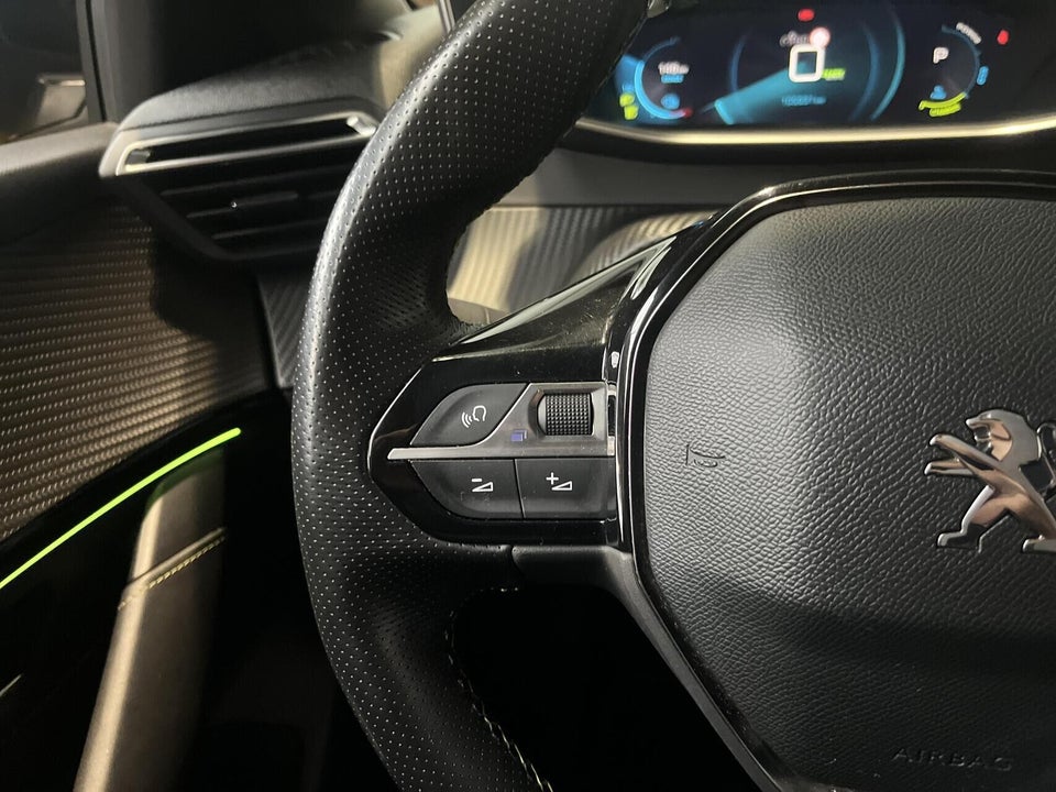Peugeot e-208 50 GT Line 5d