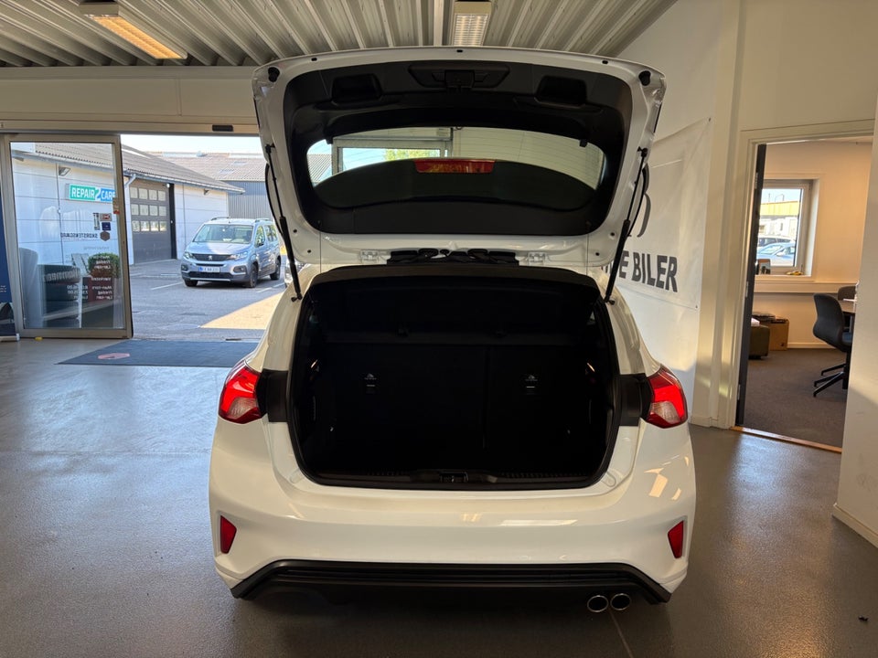 Ford Focus 1,0 EcoBoost ST-Line 5d