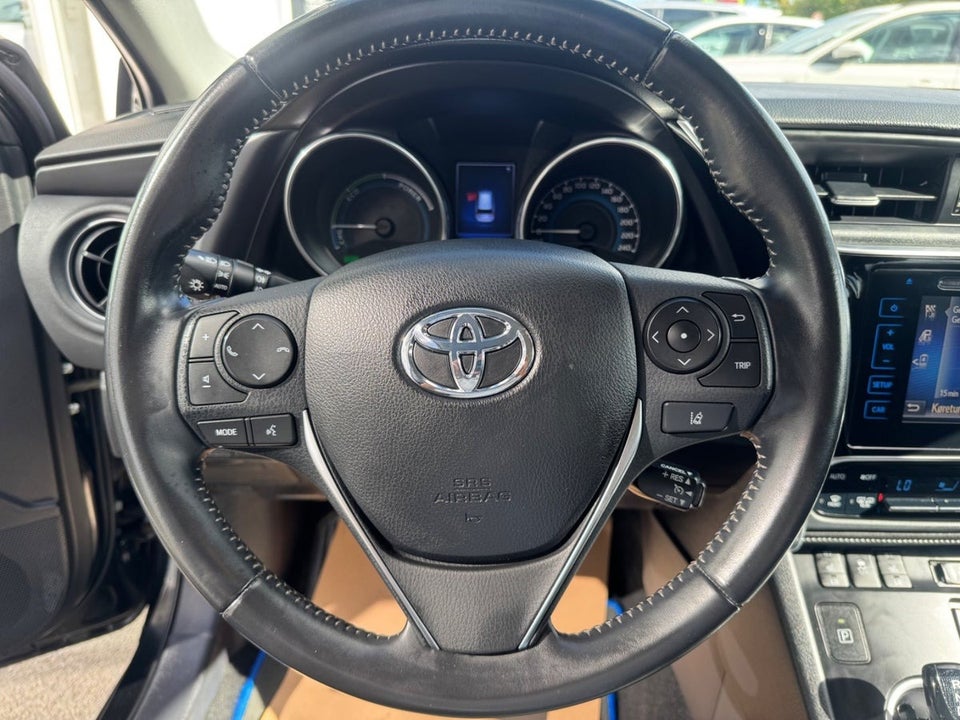 Toyota Auris 1,8 Hybrid H2 Comfort Touring Sports CVT 5d