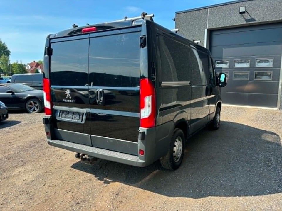 Peugeot Boxer 330 2,2 HDi 110 Kassevogn L1H1