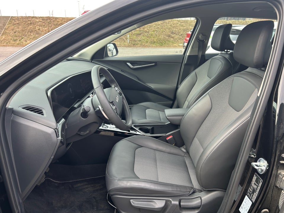 Kia Niro 64 EV Prestige 5d