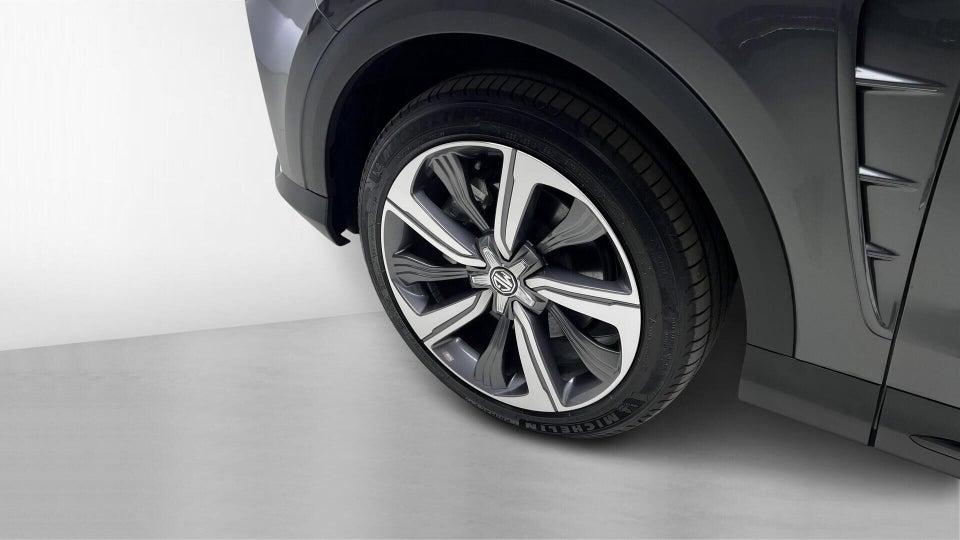 MG Marvel R Performance 5d