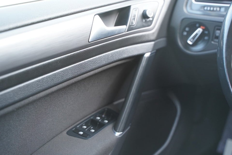 VW Golf VII 1,4 TSi 125 Comfortline DSG 5d