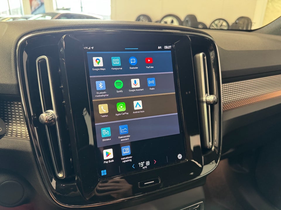 Volvo XC40 P8 ReCharge Twin R-Design 5d