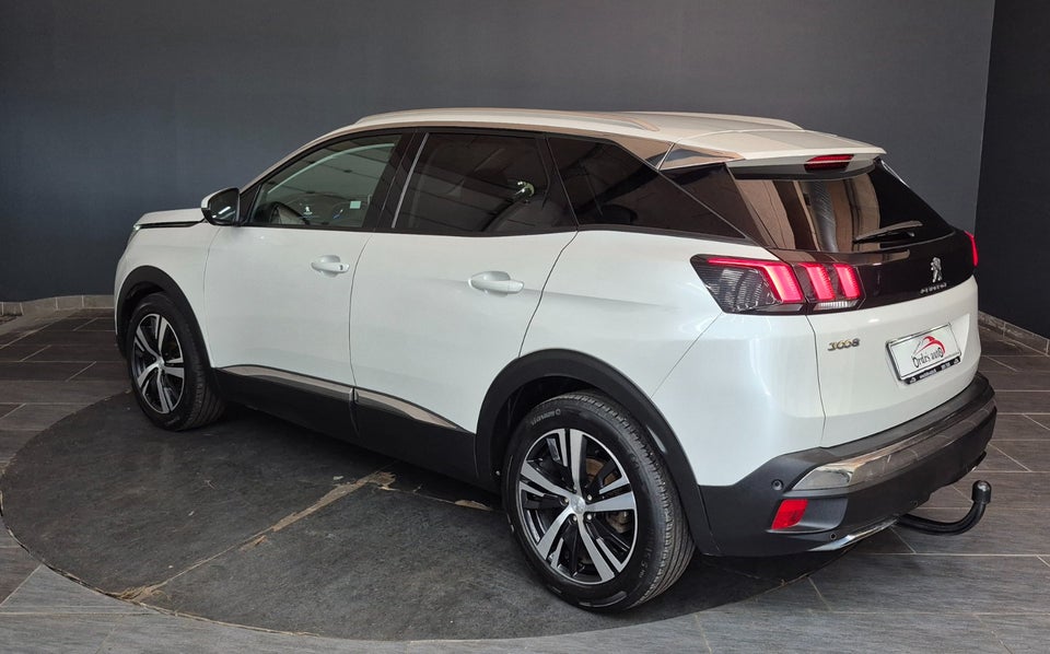 Peugeot 3008 1,2 e-THP 130 Allure EAT6 5d