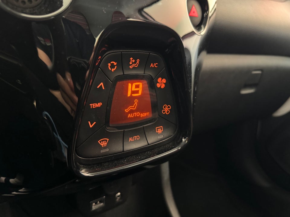 Citroën C1 1,0 VTi SportLine 5d