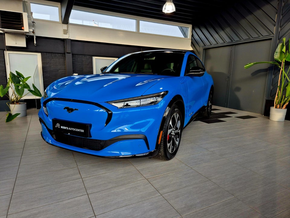 Ford Mustang Mach-E 98 Premium Extended Range 5d
