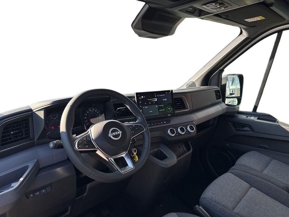 Nissan Interstar 2,0 dCi 170 L2H2 Tekna aut. Van