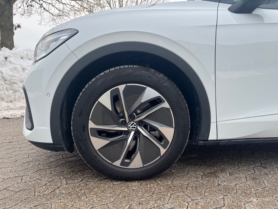 VW ID.5 77 Style 5d
