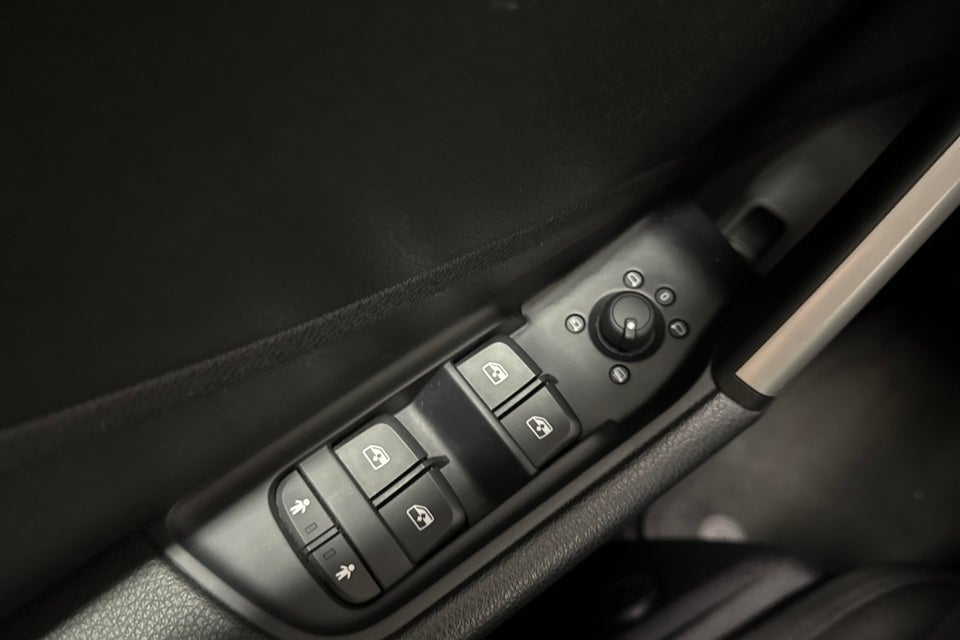 Audi Q2 35 TFSi Prestige S-tr. 5d