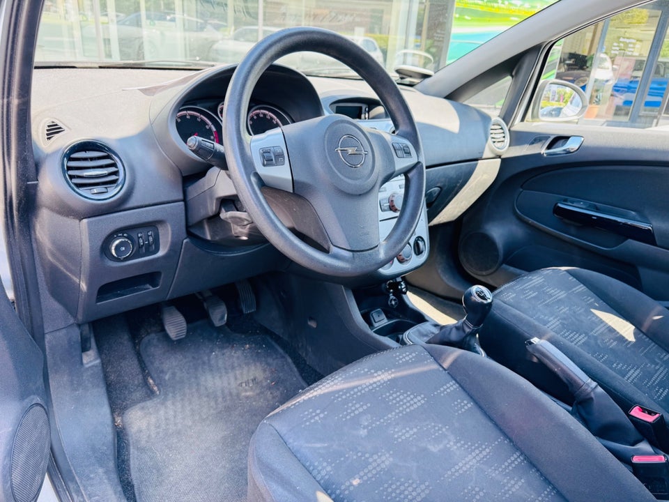 Opel Corsa 1,0 12V Enjoy 5d