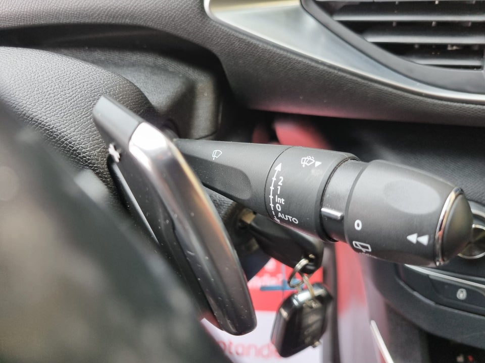 Peugeot 308 1,2 PureTech 130 Selection Sky SW EAT8 5d