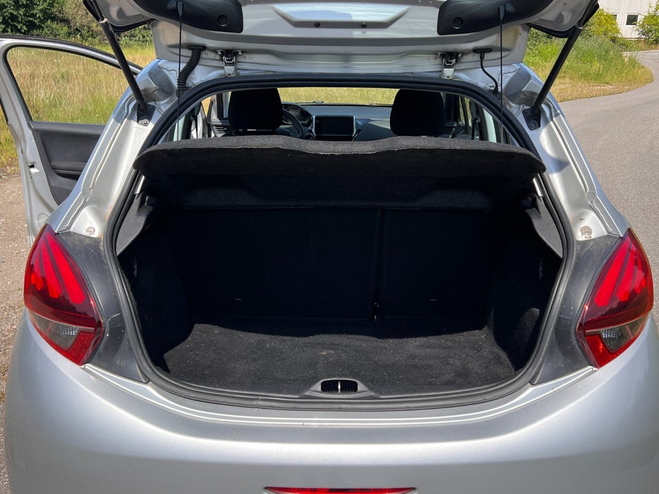 Peugeot 208 1,6 BlueHDi 100 Active 5d