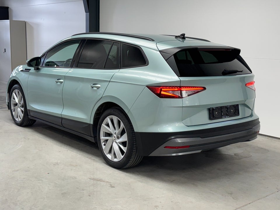 Skoda Enyaq 60 iV Suite 5d