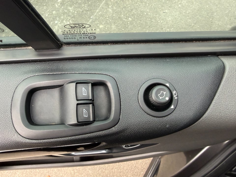 Ford Transit Custom 320L 2,0 TDCi 185 Sport aut.