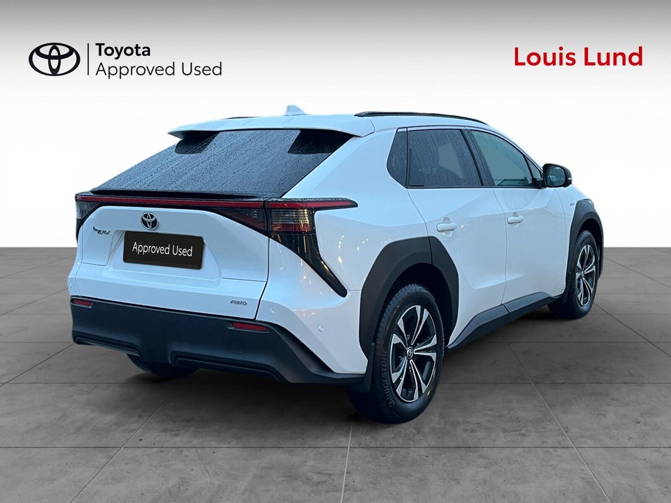Toyota bZ4X Executive AWD 5d