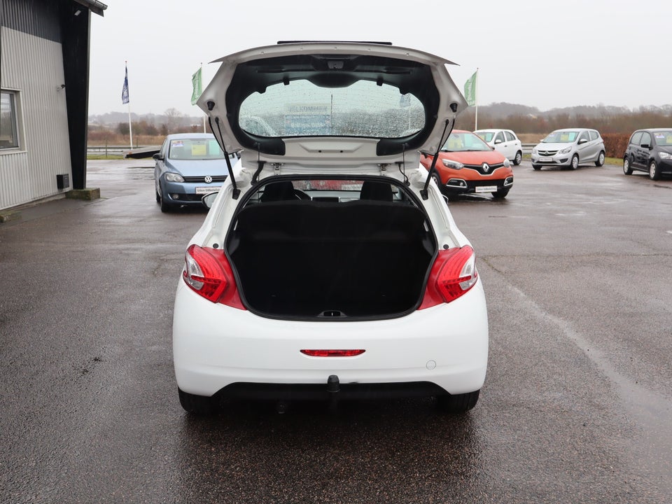 Peugeot 208 1,4 HDi 68 Active 5d