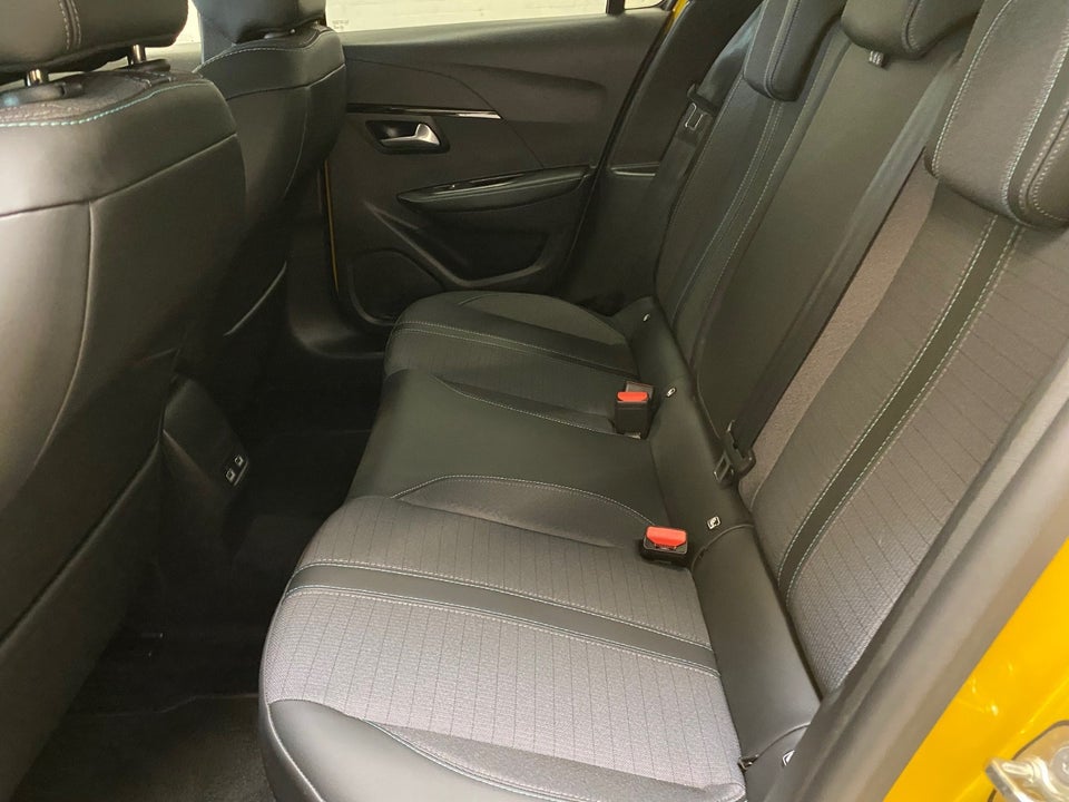 Peugeot 208 1,2 PureTech 100 Allure 5d