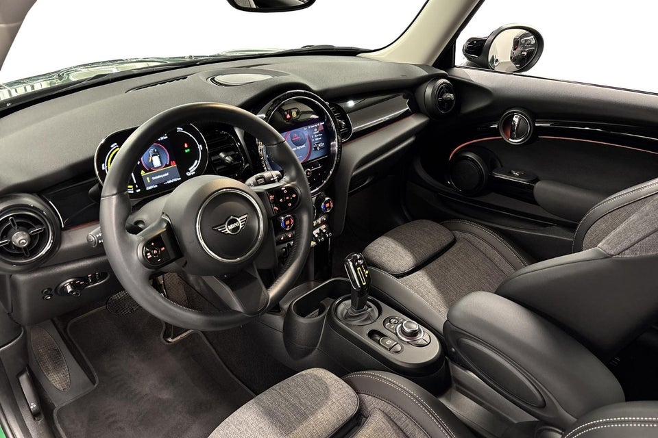 MINI Cooper SE Classic Trim 3d