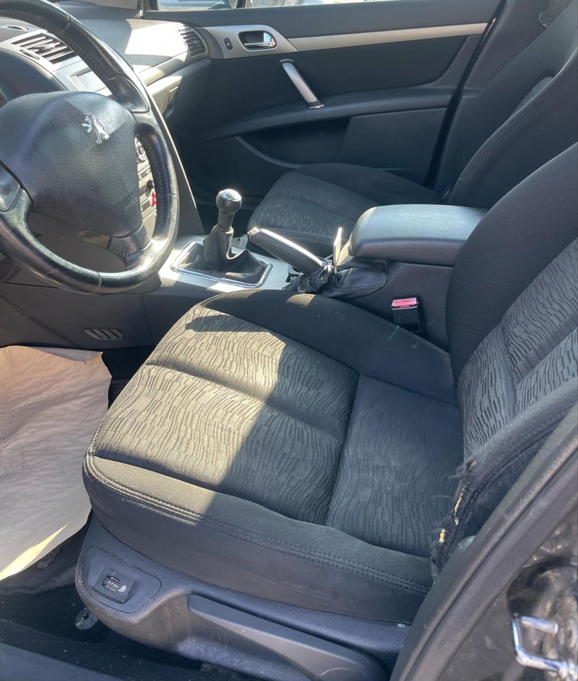 Peugeot 407 1,6 HDi SR SW 5d