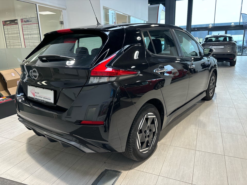 Nissan Leaf 39 Acenta 5d