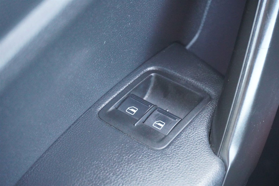 VW Caddy 1,0 TSi 102 BMT Van 4d