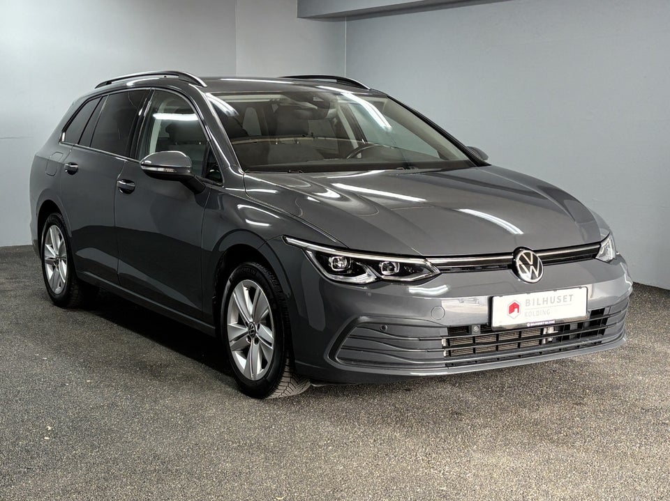 VW Golf VIII 1,5 eTSi 130 Life Variant DSG 5d