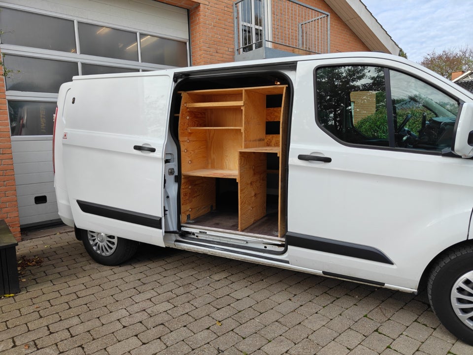Ford Transit Custom 320 L2 2,0 TDCi 130 Trend aut.
