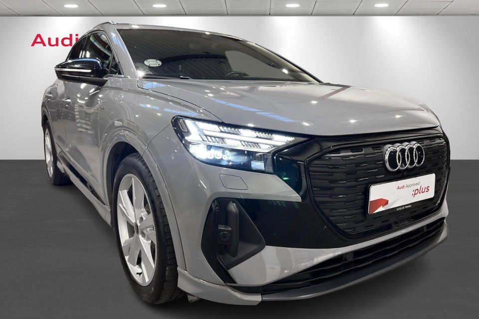 Audi Q4 e-tron 50 S-line quattro 5d