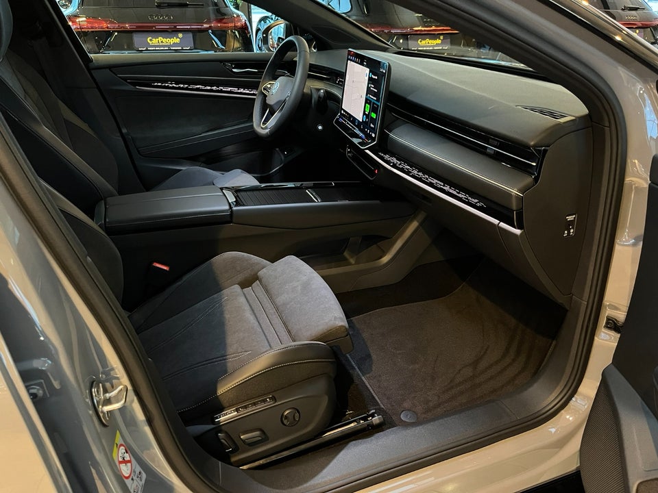 VW ID.7 77 Style+ Tourer 5d