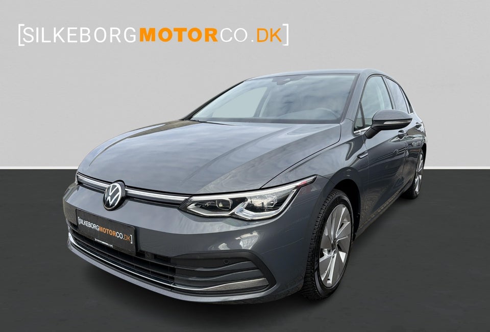 VW Golf VIII 1,5 eTSi 150 Style DSG 5d