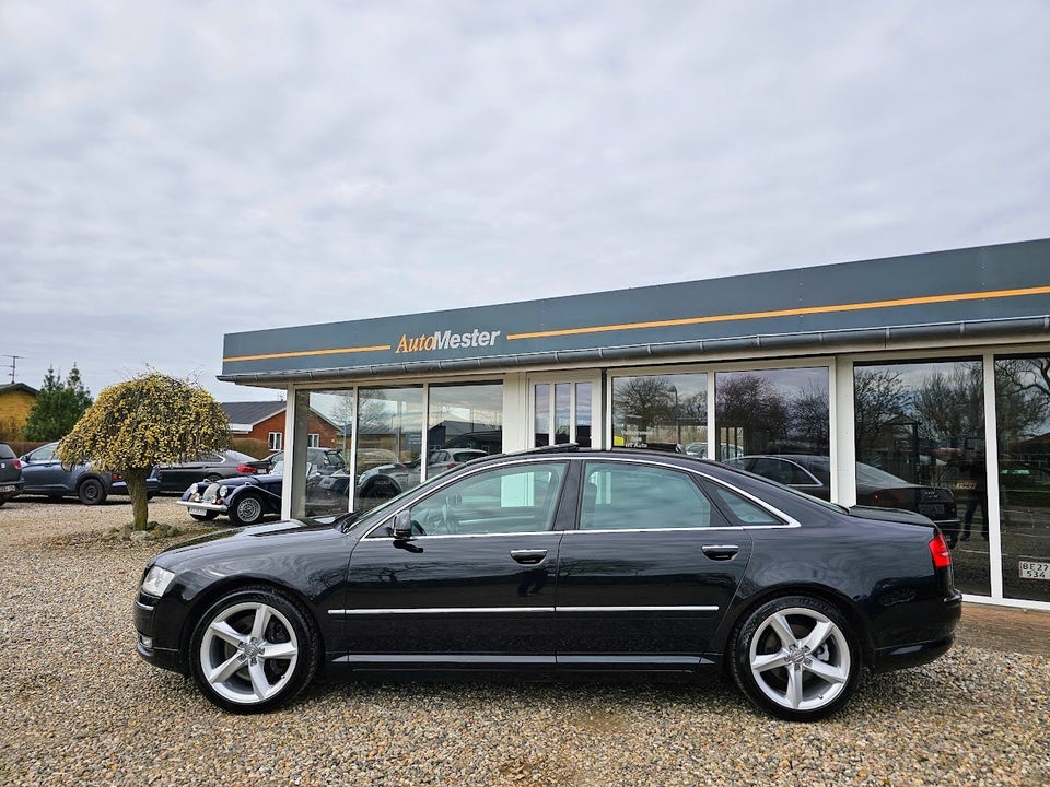 Audi A8 4,2 TDi 326 quattro Tiptr. 4d