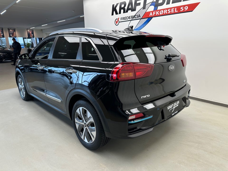 Kia e-Niro 64 Advance 5d