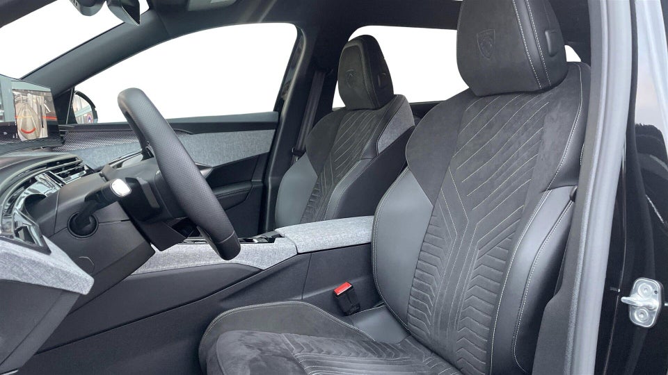 Peugeot e-5008 77 GT Pack 7prs 5d