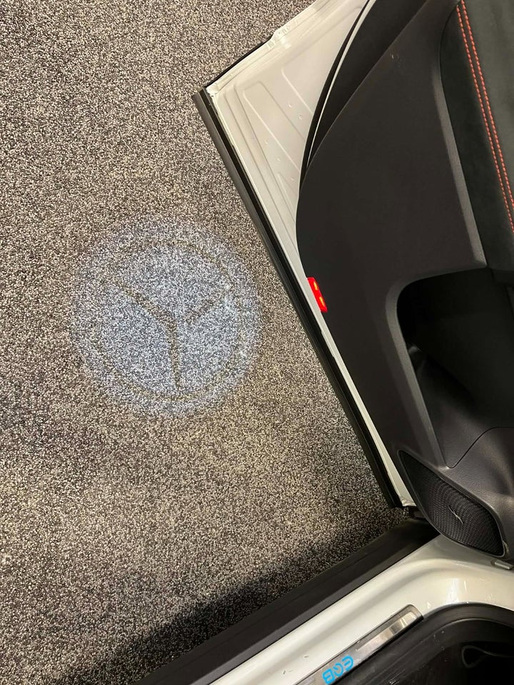 Mercedes EQB250 AMG Line 5d