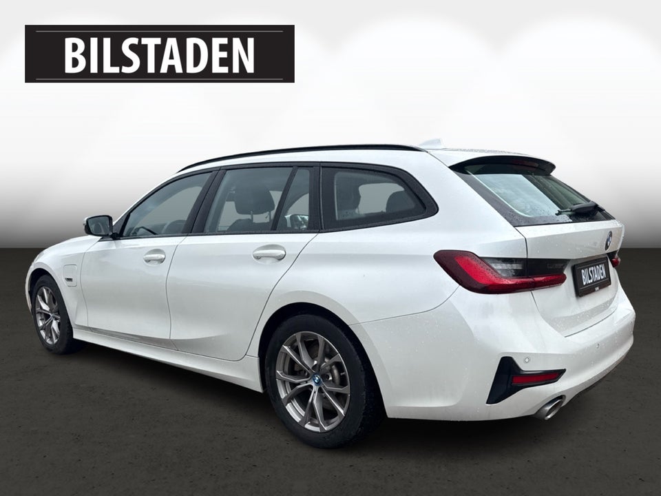 BMW 330e 2,0 Touring Sport Line aut. 5d