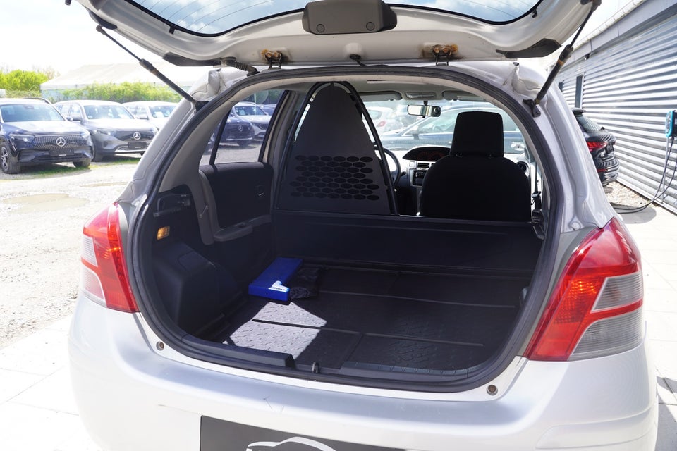 Toyota Yaris 1,4 D-4D T2 Van 5d