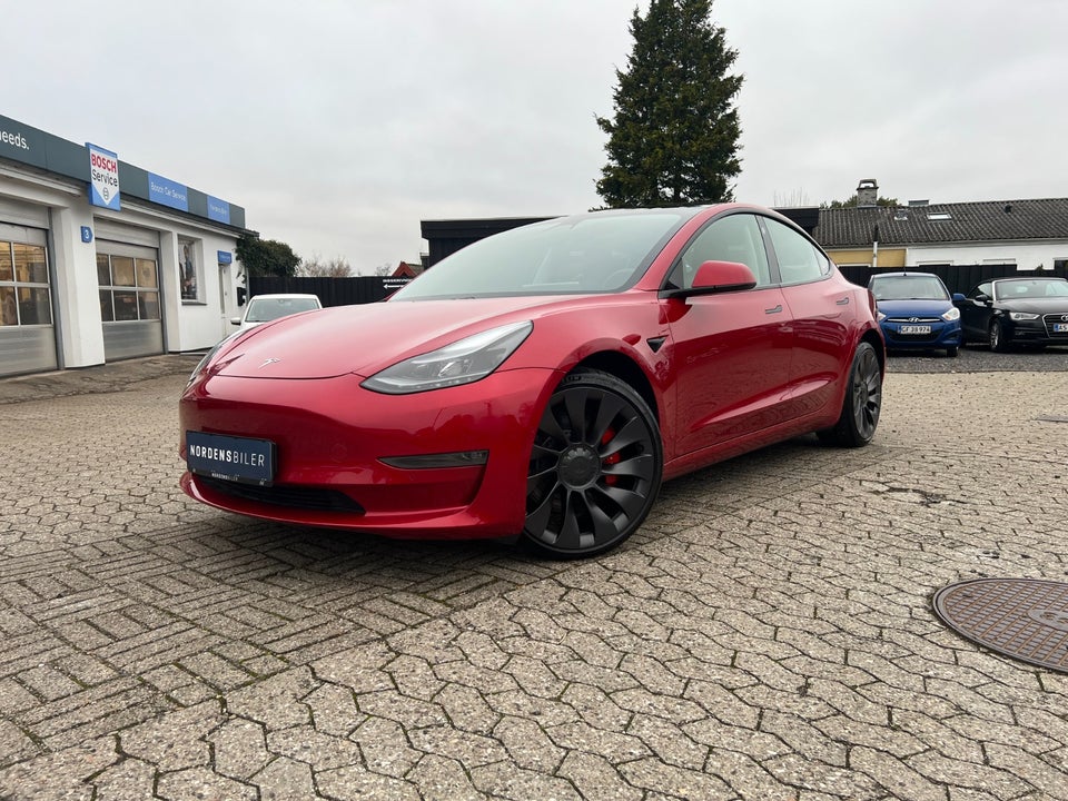 Tesla Model 3 Performance AWD 4d