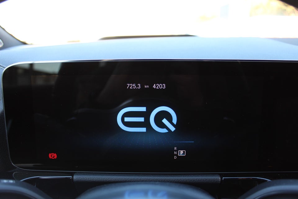 Mercedes EQA300 Electric Art 4Matic 5d