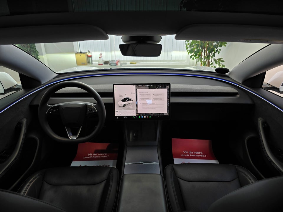 Tesla Model 3 Long Range AWD 4d