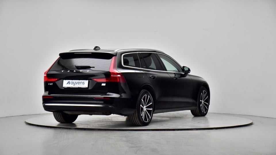 Volvo V60 CC 2,0 B5 250 Plus Bright aut. AWD 5d
